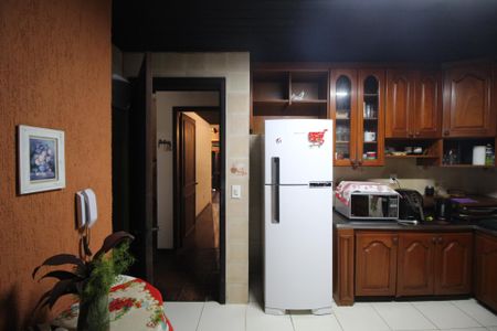 Casa à venda com 388m², 5 quartos e 3 vagasCozinha