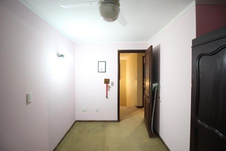 Casa à venda com 388m², 5 quartos e 3 vagasQuarto 4