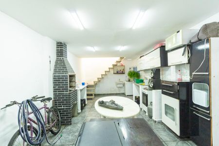 Casa para alugar com 95m², 2 quartos e 3 vagas