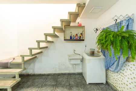 Casa para alugar com 95m², 2 quartos e 3 vagas