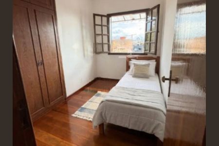 Foto 04 de casa para alugar com 5 quartos, 360m² em Floresta, Belo Horizonte