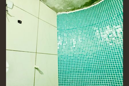 Casa para alugar com 70m², 2 quartos e 2 vagasBanheiro da Suíte