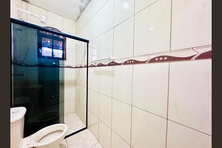 Casa para alugar com 70m², 2 quartos e 2 vagasBanheiro 2