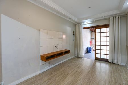 Casa à venda com 202m², 3 quartos e 3 vagas Casa à venda com 202m², 3 quartos e 3 vagasSala