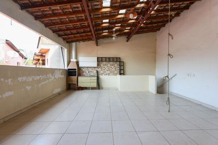 Casa à venda com 202m², 3 quartos e 3 vagas Casa à venda com 202m², 3 quartos e 3 vagasÁrea externa
