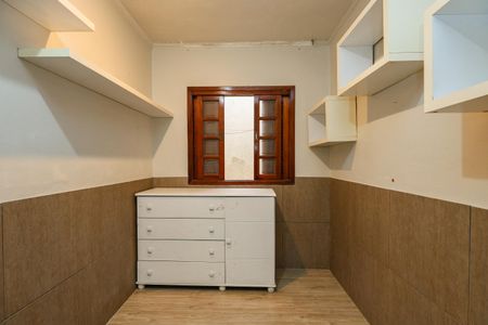 Casa à venda com 202m², 3 quartos e 3 vagas Casa à venda com 202m², 3 quartos e 3 vagasQuarto 2