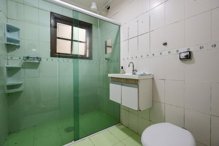 Casa à venda com 202m², 3 quartos e 3 vagas Casa à venda com 202m², 3 quartos e 3 vagasBanheiro