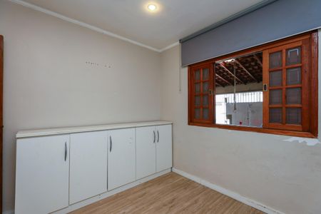 Casa à venda com 202m², 3 quartos e 3 vagas Casa à venda com 202m², 3 quartos e 3 vagasQuarto 1
