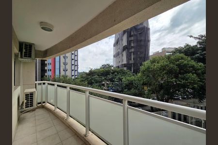 Apartamento para alugar com 72m², 1 quarto e 1 vagaVaranda