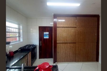 Cozinha de casa à venda com 2 quartos, 170m² em Vila Carlos de Campos, São Paulo