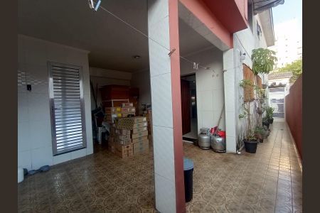 Área Externa de casa à venda com 2 quartos, 170m² em Vila Carlos de Campos, São Paulo