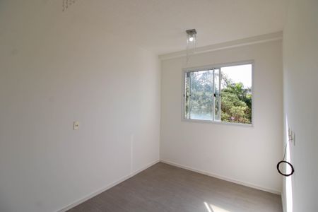 Sala  de apartamento para alugar com 2 quartos, 46m² em Jardim Leonidas Moreira, São Paulo