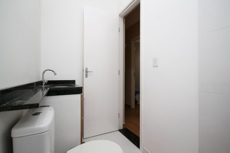 Casa de condomínio para alugar com 86m², 3 quartos e 2 vagasBanheiro