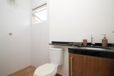Casa de condomínio para alugar com 86m², 3 quartos e 2 vagasBanheiro Suíte