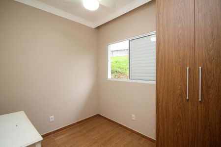 Casa de condomínio para alugar com 86m², 3 quartos e 2 vagasQuarto 2