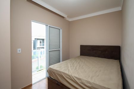 Casa de condomínio para alugar com 86m², 3 quartos e 2 vagasSuíte