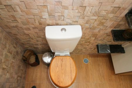 Casa de condomínio para alugar com 86m², 3 quartos e 2 vagasLavabo