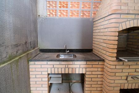 Casa de condomínio para alugar com 86m², 3 quartos e 2 vagasChurrasqueira