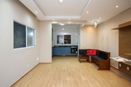 Sala de casa de condomínio para alugar com 3 quartos, 86m² em Parque Dom Henrique, Cotia