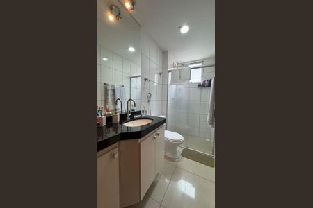 Apartamento à venda com 73m², 3 quartos e 2 vagas Apartamento à venda com 73m², 3 quartos e 2 vagasBanheiro da Suíte