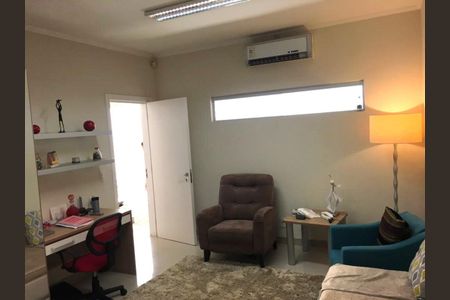 Foto 11 de casa à venda com 4 quartos, 122m² em Cambuí, Campinas