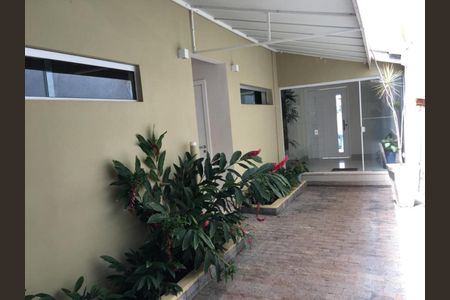 Casa à venda com 122m², 4 quartos e 4 vagasFoto 07