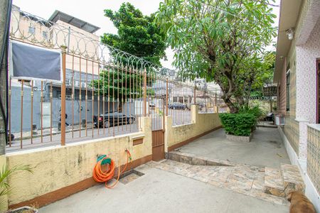 Casa à venda com 120m², 3 quartos e 2 vagas Casa à venda com 120m², 3 quartos e 2 vagasVaranda da Frente