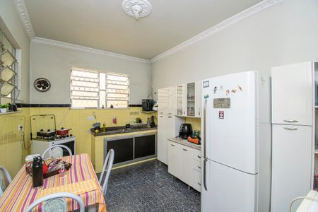 Casa à venda com 120m², 3 quartos e 2 vagas Casa à venda com 120m², 3 quartos e 2 vagasCozinha