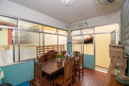 Casa à venda com 120m², 3 quartos e 2 vagas Casa à venda com 120m², 3 quartos e 2 vagasÁrea de serviço e Copa