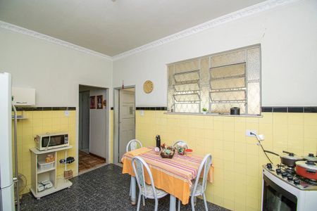Casa à venda com 120m², 3 quartos e 2 vagas Casa à venda com 120m², 3 quartos e 2 vagasCozinha