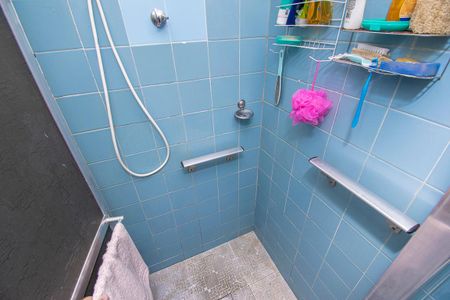 Casa à venda com 120m², 3 quartos e 2 vagas Casa à venda com 120m², 3 quartos e 2 vagasBanheiro