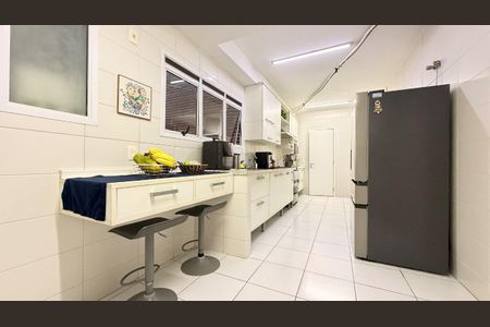 Apartamento à venda com 211m², 4 quartos e 4 vagas Apartamento à venda com 211m², 4 quartos e 4 vagasFoto 34