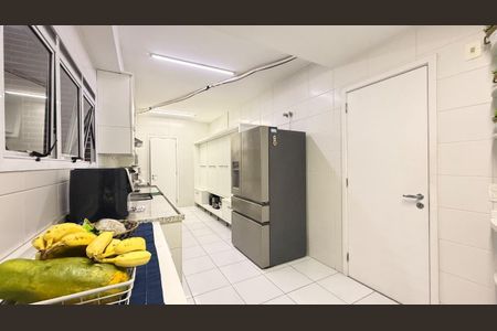 Apartamento à venda com 211m², 4 quartos e 4 vagas Apartamento à venda com 211m², 4 quartos e 4 vagasFoto 35