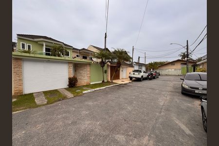 Casa de condomínio para alugar com 300m², 4 quartos e 3 vagasFachada