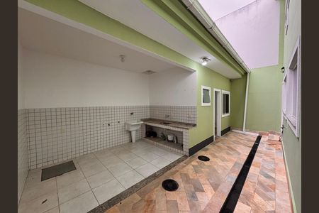 Casa de condomínio para alugar com 300m², 4 quartos e 3 vagasÁrea de Serviço