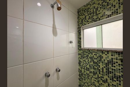 Casa de condomínio para alugar com 300m², 4 quartos e 3 vagasSuíte 1 - Banheiro