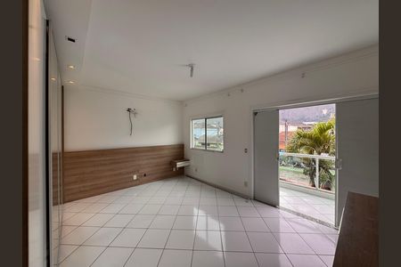 Casa de condomínio para alugar com 300m², 4 quartos e 3 vagasSuíte 1