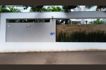 Apartamento para alugar com 34m², 1 quarto e 1 vagaFachada + Plaquinha