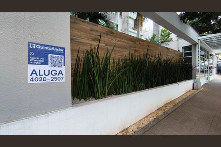 Apartamento para alugar com 34m², 1 quarto e 1 vagaFachada + Plaquinha