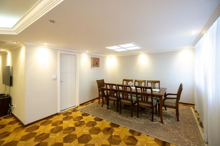 Apartamento para alugar com 232m², 3 quartos e 2 vagas Apartamento para alugar com 232m², 3 quartos e 2 vagasSala de jantar