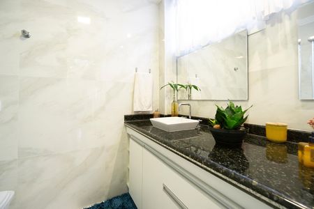 Apartamento para alugar com 232m², 3 quartos e 2 vagas Apartamento para alugar com 232m², 3 quartos e 2 vagasBanheiro da suíte