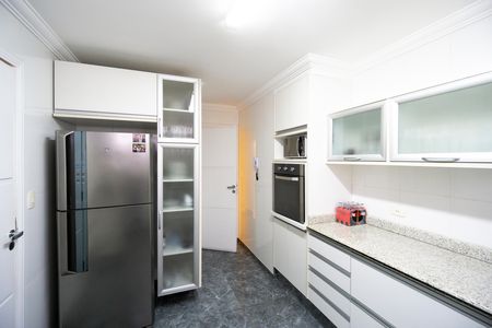 Apartamento para alugar com 232m², 3 quartos e 2 vagas Apartamento para alugar com 232m², 3 quartos e 2 vagasCozinha