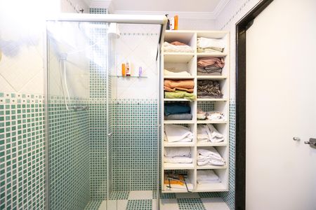 Apartamento para alugar com 232m², 3 quartos e 2 vagas Apartamento para alugar com 232m², 3 quartos e 2 vagasBanheiro social