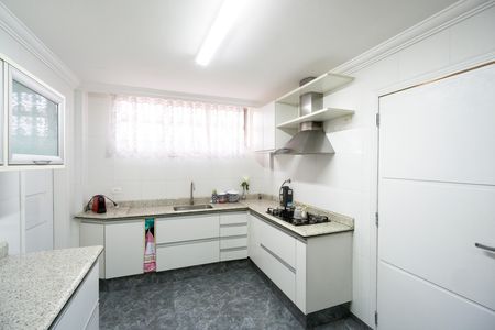 Apartamento para alugar com 232m², 3 quartos e 2 vagas Apartamento para alugar com 232m², 3 quartos e 2 vagasCozinha