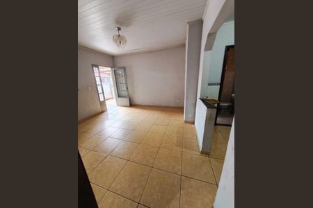 Sala de casa de condomínio para alugar com 3 quartos, 112m² em QR 514, Brasília