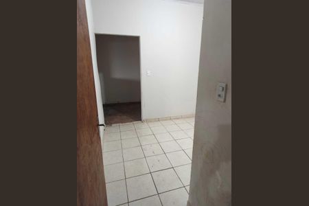 Quarto de casa de condomínio para alugar com 3 quartos, 112m² em QR 514, Brasília