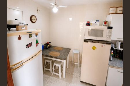 Cozinha de apartamento para alugar com 2 quartos, 80m² em Cristal, Porto Alegre