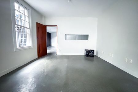 Casa à venda com 110m², 2 quartos e 1 vaga