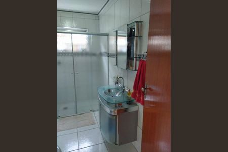 Casa à venda com 169m², 2 quartos e 2 vagas