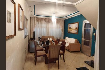 Casa à venda com 169m², 2 quartos e 2 vagas